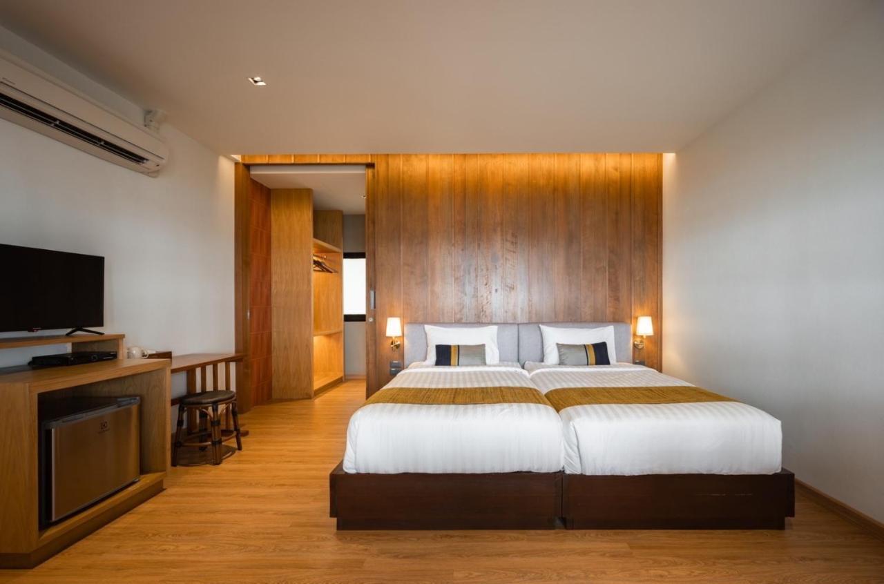 Ban Saithong Beach Resort Bang Saphan Noi Exterior foto