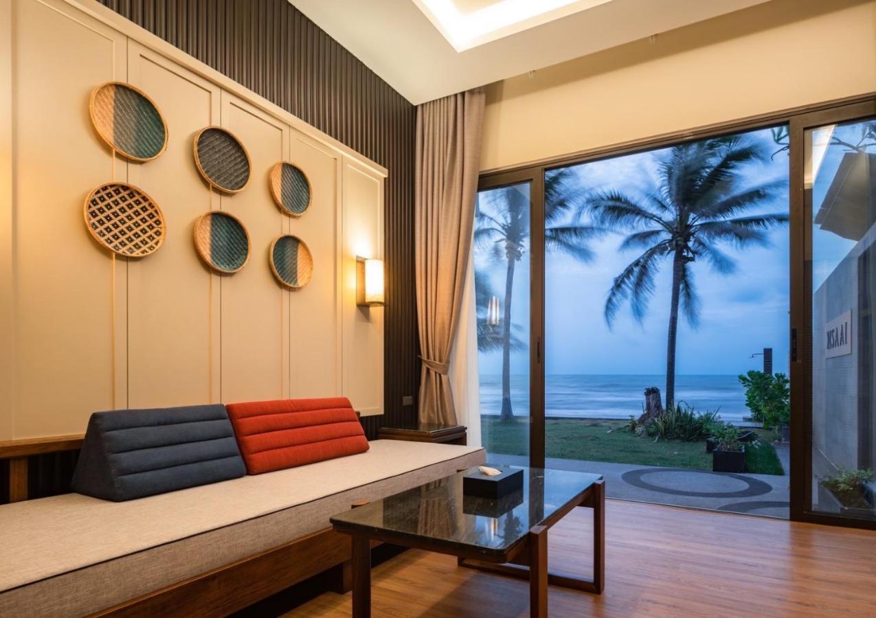 Ban Saithong Beach Resort Bang Saphan Noi Exterior foto
