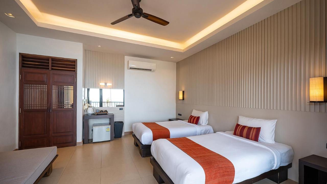 Ban Saithong Beach Resort Bang Saphan Noi Exterior foto