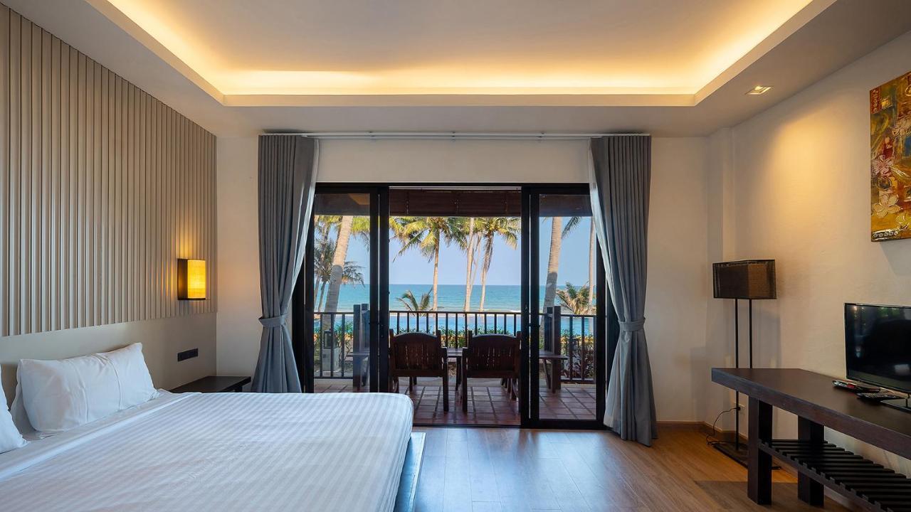 Ban Saithong Beach Resort Bang Saphan Noi Exterior foto